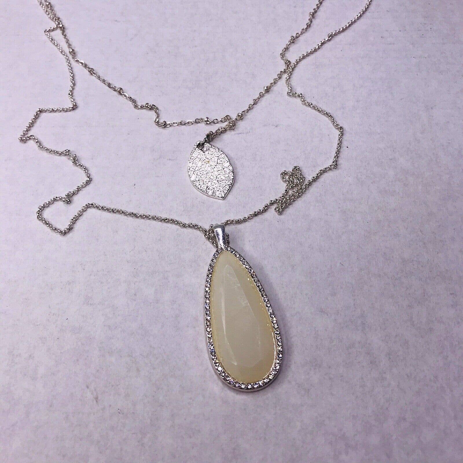 Liz Claiborne Necklace Double Strand Silver Tone Leaf Charm White Rhinestone 16$